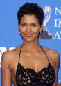 Halle Berry Nipple1.jpg