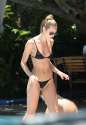 Swanepoel_2013-05-25_-_at_pool_in_Miami_Beach__1___1_.jpg