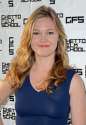 julia_stiles_nipples_00.jpg