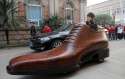 giant-shoe-car-_t2dd.jpg