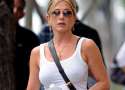 405_jennifer-anistons-hard-nipples-1.jpg