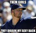 them girls they diggin my sexy back.jpg