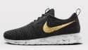 flyknit roshes.jpg