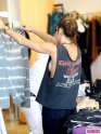 Miley-Cyrus-Cleavage-Moments-9-435x580.jpg