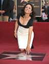 JuliaLouisDreyfus_receiving_star_on_walk_of_fame_hollywood_050410 (12).jpg