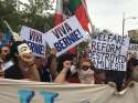 Bernie-Sanders-supporters-outside-Hillary-Clinton-Daniel-Nussbaum-Breitabrt-News-640x481.jpg