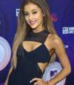 ariana-grande-hot-chocolate.jpg