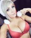 Jessica-Nigri-hot-red-bra.jpg