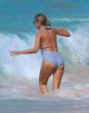 Heidi_Klum_Swimsuit_Candids_in_the_Caribbean_August_9_2016_06.jpg