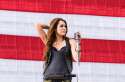 933_miley-cyrus-party-in-the-usa-video-stills-party-1088395412.jpg