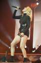 ellie-goulding-performs-at-a-concert-in-glasgow-03-18-2016_13.jpg