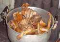 800px-dog_meat_in_a_pot_01.jpg
