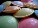 Flying_saucer_(confectionery).jpg