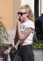 Sophie_Turner-West_Hollywood-8_18_2016-004.jpg