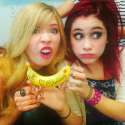 ariana_grande_jennette_mccurdy_dildo[1].jpg