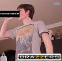 BZzdzQNCQAEgvqF.png