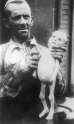 220px-Warsaw_ghetto_-_infant_corpse.jpg