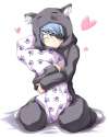 Hugging.the.pillow.jpg