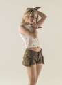 Annasophia-Robb---Surfer-DNA-Portrait-2013--01-e1371903692169-560x767.jpg