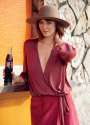 Mary_Elizabeth_Winstead_Lucky_Magazine_April_2015_1.jpg
