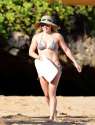 hilary-duff-bikini-photos-hawaii-september-2015_15.jpg