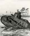 worlds-first-rotating-tank-turret-renault-ft17-11.jpg