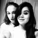 04-Sophie-Turner-Il-Trono-di-Spade-e-Hailee-Steinfeld-Tutto-Può-Cambiare.jpg