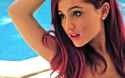 Ariana_Grande_poseing.jpg