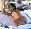 Kourtney Kardashian sexy ass 2.jpg
