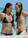cara_delevingne_topless_at_the_beach_-_the_fappening_-_leaked_1103464206.jpg