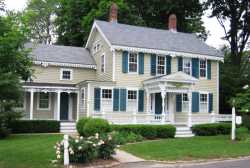 Gingerbread_House_Essex_CT.jpg