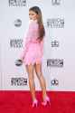 zendaya-hot-pink-american-music-awards-amas-2015-112215-3.jpg