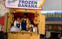 banana_stand.jpg
