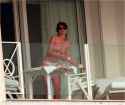 E_Hurley_naked_nude_paparazzi_4.jpg