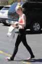 Elle-Fanning-Feet-2430453.jpg