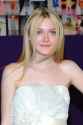 beauty-celebrity-beauty-2015-05-beauty-evolution-dakota-fanning-17.jpg