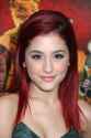 06905_Ariana_Grande_Fantastic_MrFox_7_122_390lo.jpg