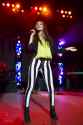 Victoria_Justice_-_LIVE___Pacific_Amphitheatre_-_Costa_Mesa__California_-_020812_006.jpg