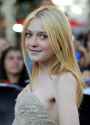 Dakota+Fanning+Long+Hairstyles+Long+Straight+_7SIUgHeofxl.jpg