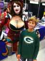 kid-caught-staring-boobs-cosplay.jpg