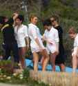83383_BLivelyERobertsASeyfriedKStewart0503Malibu01_122_788lo.jpg