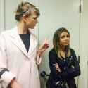 Taylor-Swift-played-Mom-scolded-Sarah-Hyland.jpg