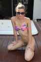 izabelly-marquesine-bikini-pool-2131333284.jpg