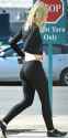 Elle-Fanning-Booty-in-Leggins--05.jpg