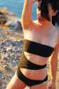 girl_in_swimsuit_by_devotchka28-d4pq8en.jpg