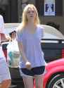 elle-fanning-leaving-the-gym-in-studio-city-8815-7.jpg