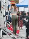 345A944C00000578-3597814-Ruining_her_workouts_Despite_her_flawless_frame_Bella_complained-m-12_1463617214266.jpg