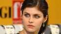 Alexandra-Daddario-Blue-Eyes-HD-Wallpaper-1024x576[1].jpg