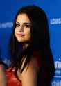 selena-gomez-2016-unicef-ball-red-carpet-2-compressed.jpg