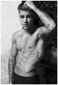bieber9f-3-webJustin-Bieber-2015-V-Magazine-Shoot-Karl-Lagerfeld-001.jpg